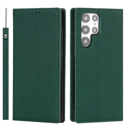 Display of the deep green Samsung Galaxy Leather Wallet Phone Case