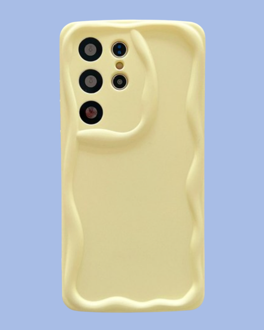 The pastel yellow Galaxy Wavy Edge Case